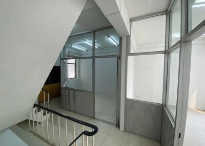 Commercial for Rent in Samphanthawong