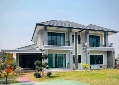 House for Sale in San Sai Luang, San Sai.