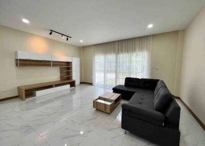 House for Rent in Ban Waen, Hang Dong.