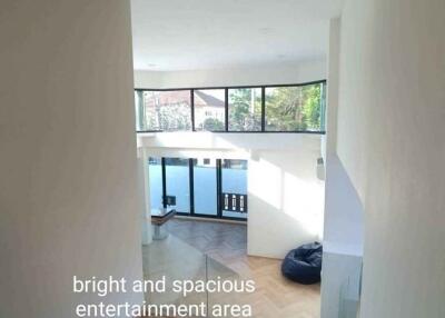 House for Sale in Phra Khanong.