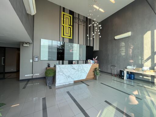 Condo for Rent, Sale at Stylish Condo