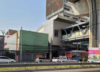 Commercial/Shophouse for Rent in Mueang Samut Prakan