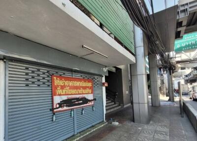 Commercial/Shophouse for Rent in Mueang Samut Prakan