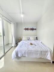 Condo for Sale, Sale w/Tenant at Lanna Condo