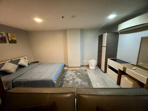 Condo for Rent at Pansook Quality Condo