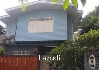 3 Bed 216 sq.m. Detached House For Sale