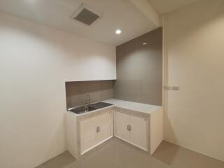 Townhouse for Sale in Suthep, Mueang Chiang Mai