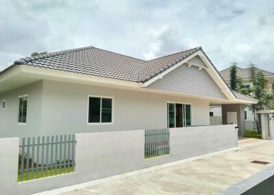 House for Sale in San Phak Wan, Hang Dong.