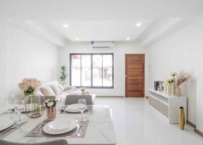 Townhouse for Sale in Fa Ham, Mueang Chiang Mai