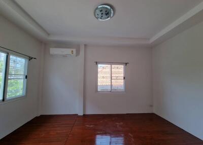 House for Sale in Wat Ket, Mueang Chiang Mai.