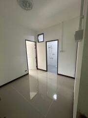 Townhouse for Sale in Ban Waen, Hang Dong