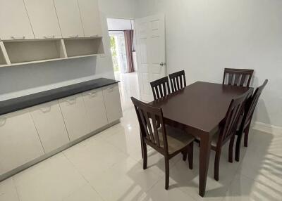 House for Sale in San Kamphaeng , San Kamphaeng.