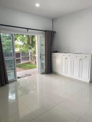 House for Sale in San Kamphaeng , San Kamphaeng.