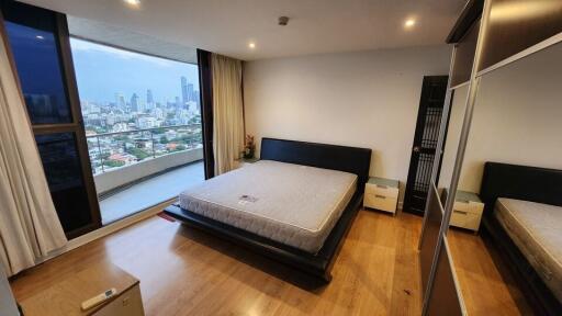 Condo for Rent at Supalai Place Condominium MAM (Sukhumvit 39 Phrom Phong)