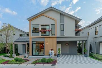 House for Sale in Nong Pa Khrang, Mueang Chiang Mai.