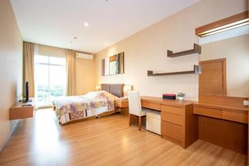 Condo for Sale at Touch Hill Place