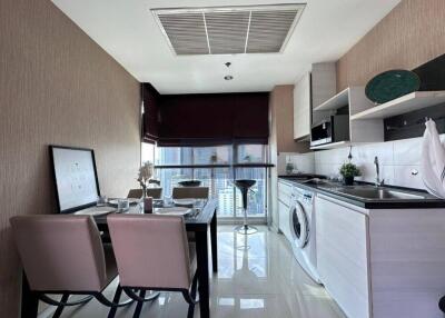 Condo for Sale at Life Ratchadapisek