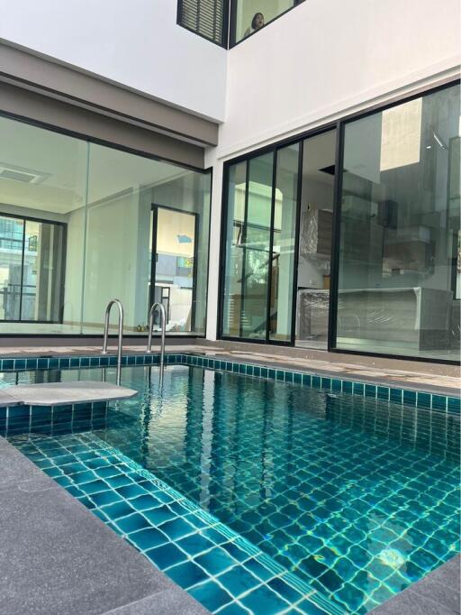 Pool villa for Sale in Chang Phueak, Mueang Chiang Mai.