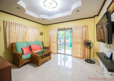 3 Bed House For Rent In North Pattaya - Oasis Park Residence