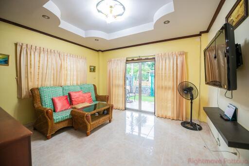 3 Bed House For Rent In North Pattaya - Oasis Park Residence