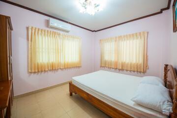 3 Bed House For Rent In North Pattaya - Oasis Park Residence