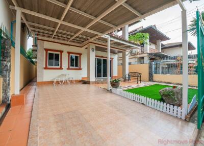 3 Bed House For Rent In North Pattaya - Oasis Park Residence