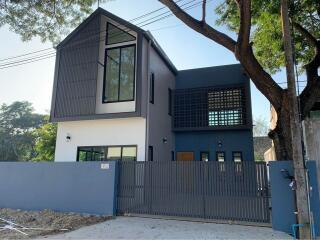 House for Sale in Tha Wang Tan, Saraphi.