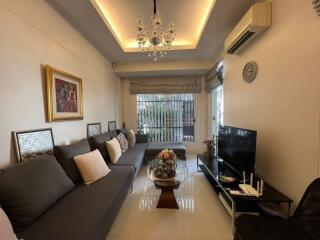 Townhouse for Rent in Watthana