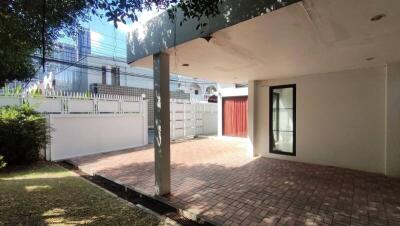 House for Rent in Watthana.