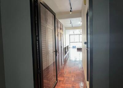 Townhouse for Rent in Khlong Toei