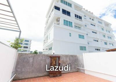 Townhouse 3 storey close to the beach