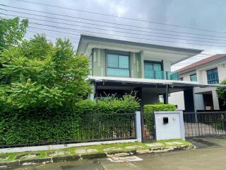 House for Sale in Bang Phli.