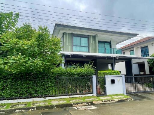 House for Sale in Bang Phli.