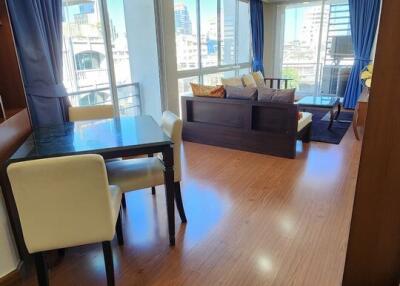 Condo for Rent at The Treasure Silom