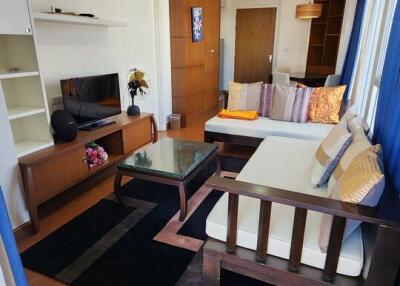 Condo for Rent at The Treasure Silom