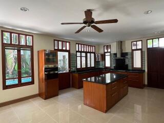 House for Rent in Watthana.