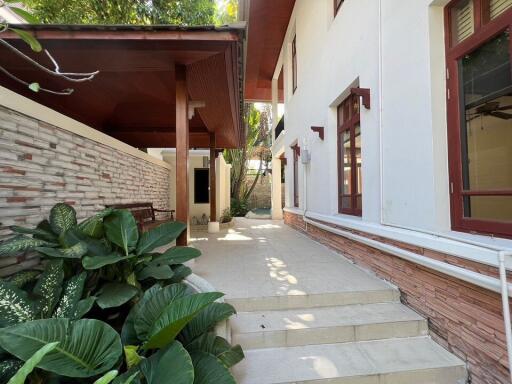 House for Rent in Watthana.