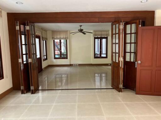 House for Rent in Watthana.