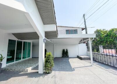 House for Sale in Suthep, Mueang Chiang Mai.