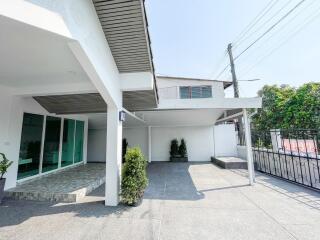 House for Sale in Suthep, Mueang Chiang Mai.