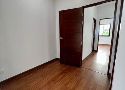 House for Sale in Khua Mung, Saraphi.