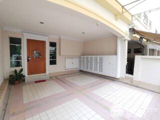 3-BR Townhouse at Banklangkrung Grande Vienna Rama 3 in Bang Phong Phang (ID 513114)