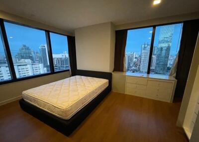 Condo for Rent at M Silom