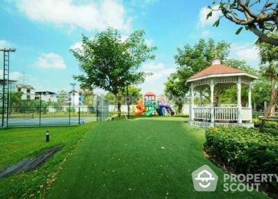 1-BR Condo at Vista Garden Condominium near BTS Phra Khanong