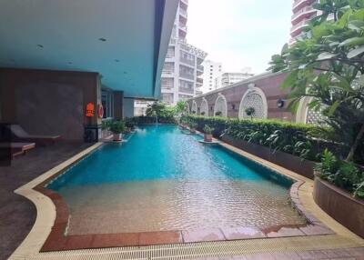 Condo for Rent at Asoke Place