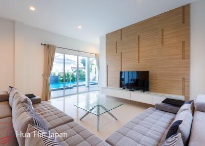 Contemporary 4 Bedroom Pool Villa with Stunning View from Roof Top Terrace for Sale in South of Hua Hin (fully furnished)