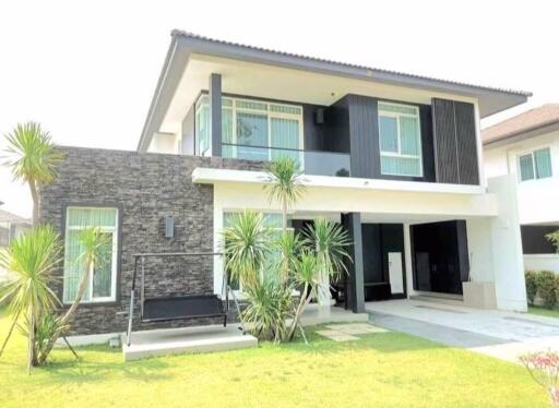 233 ตรม., 4 ห้องนอน, 3 ห้องน้ำ บ้าน ราคา ฿ 11,800,000