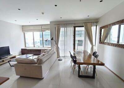 Condo for Rent at The Emporio Place