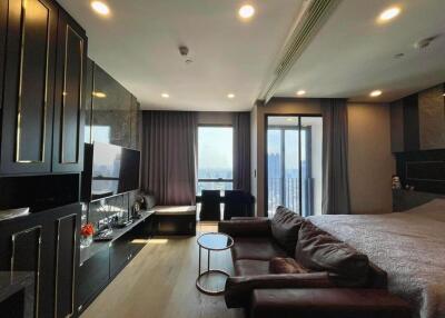 Condo for Rent at Ashton Chula-Silom