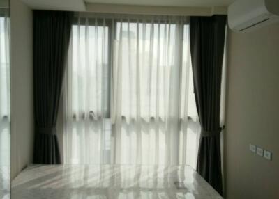 1-BR Condo at Vtara 36 near BTS Thong Lor